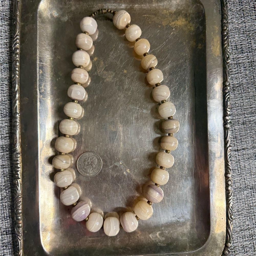 Elegant Agate Necklace